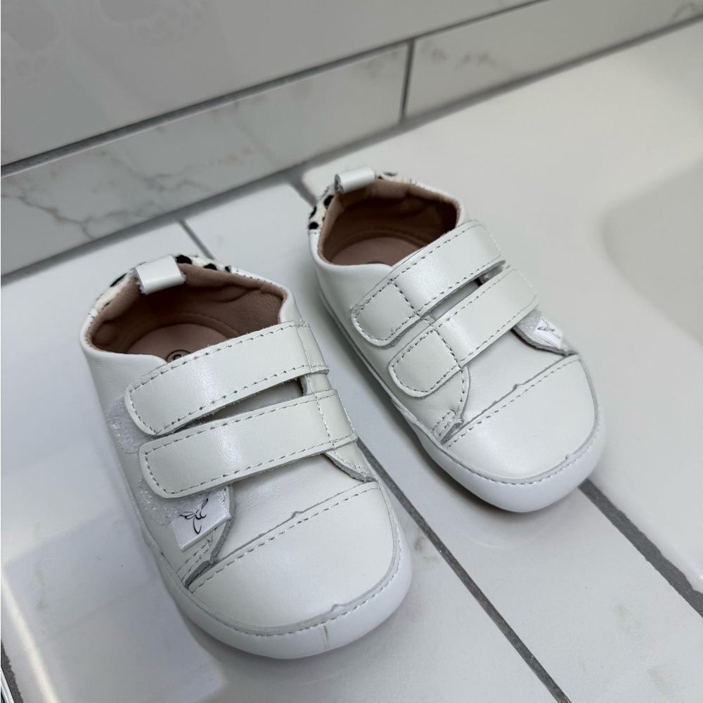 Little Love Bug NEW White Cheetah Toddler Girl Genuine Leather Shoes Size 6